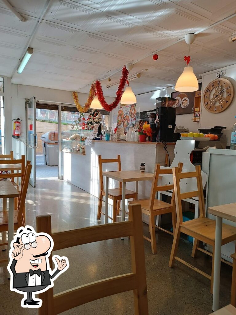 r28b Bakery and coffee migas pa artesa Rambla badal interior 768x1024